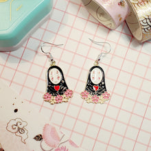 Load image into Gallery viewer, Sakura No-Face Earrings